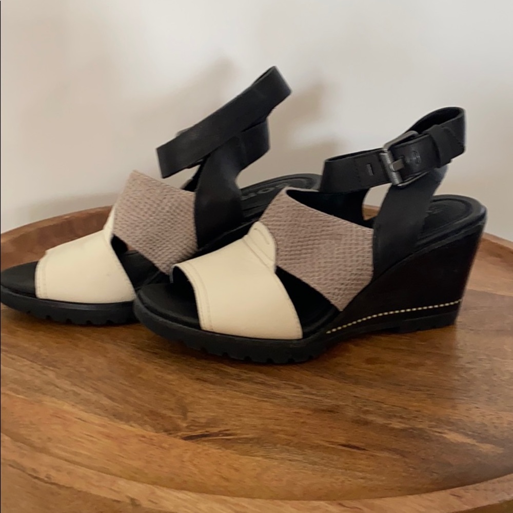 Sorel wedge Sandal